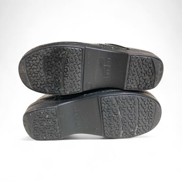 Dansko XP Clogs in Black and Silver Medallion Women's US Size 7.5 (Euro 38) - Picture 5 of 13